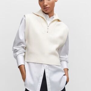 Mango KNITTED GILET WITH 1/4 ZIP